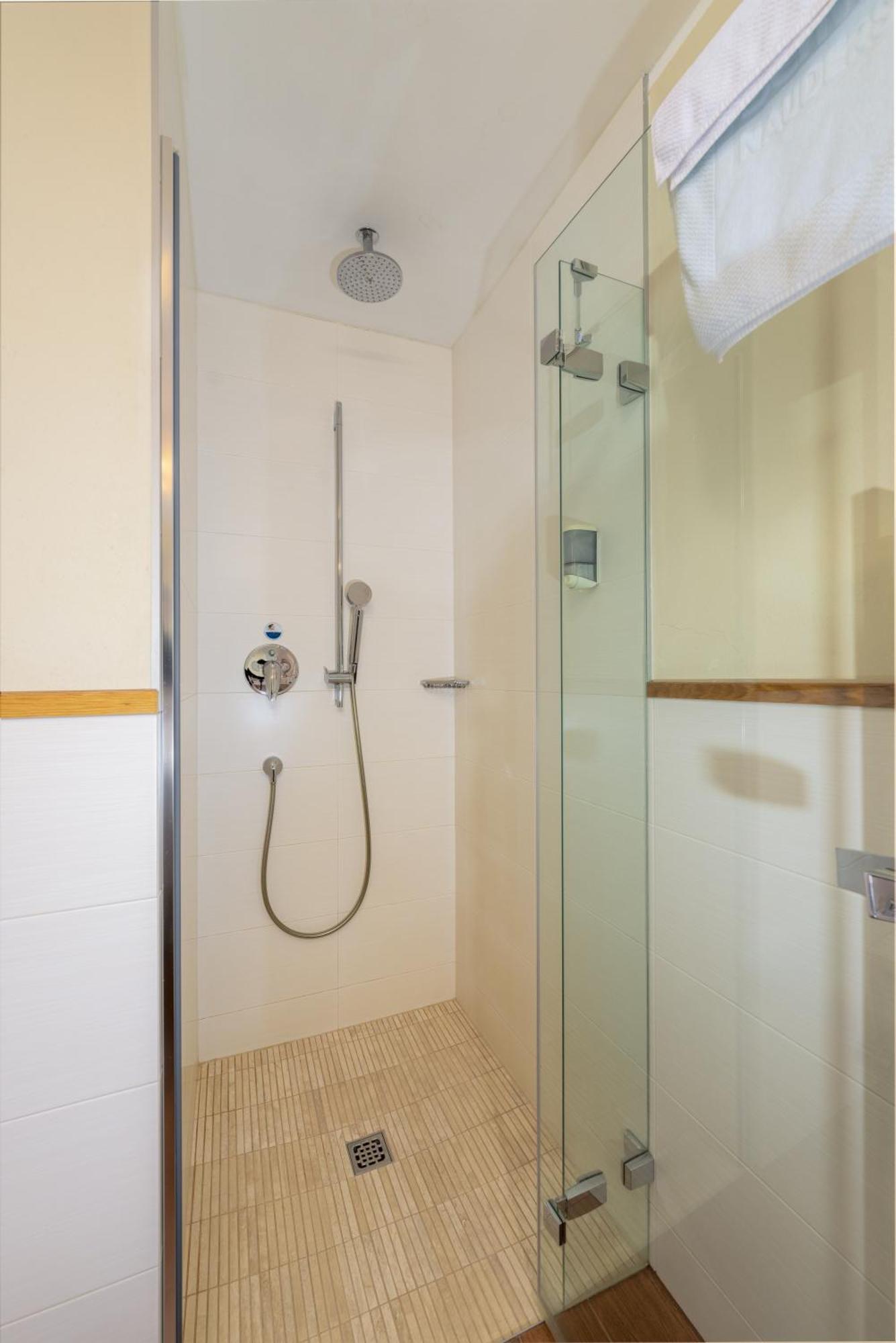 Hotel Schwarzer Adler Nauders Εξωτερικό φωτογραφία