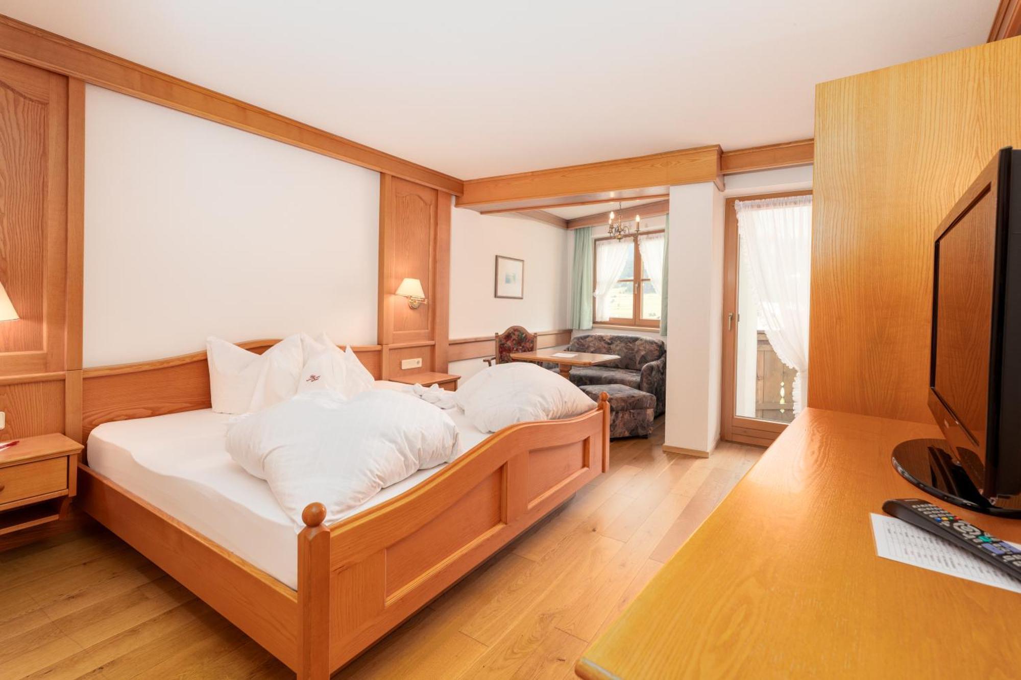 Hotel Schwarzer Adler Nauders Εξωτερικό φωτογραφία